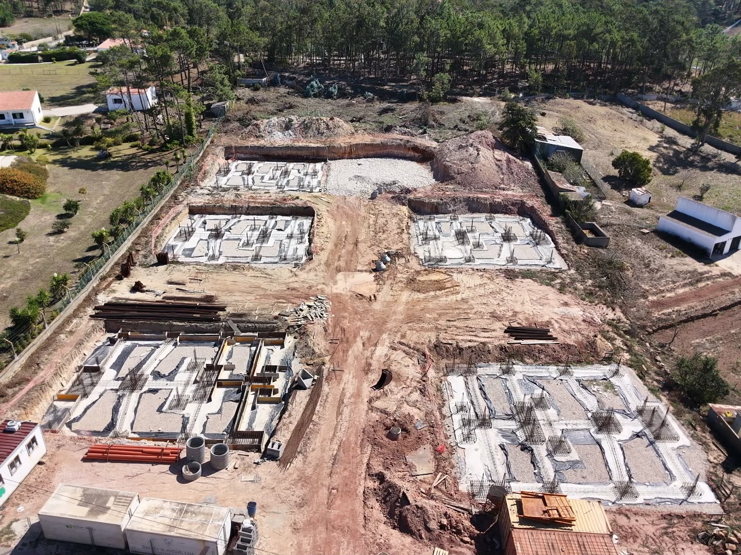 Obra do Malhada Village em setembro de 2026